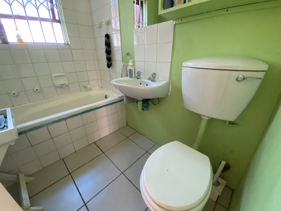 2 Bedroom Property for Sale in Muizenberg Western Cape